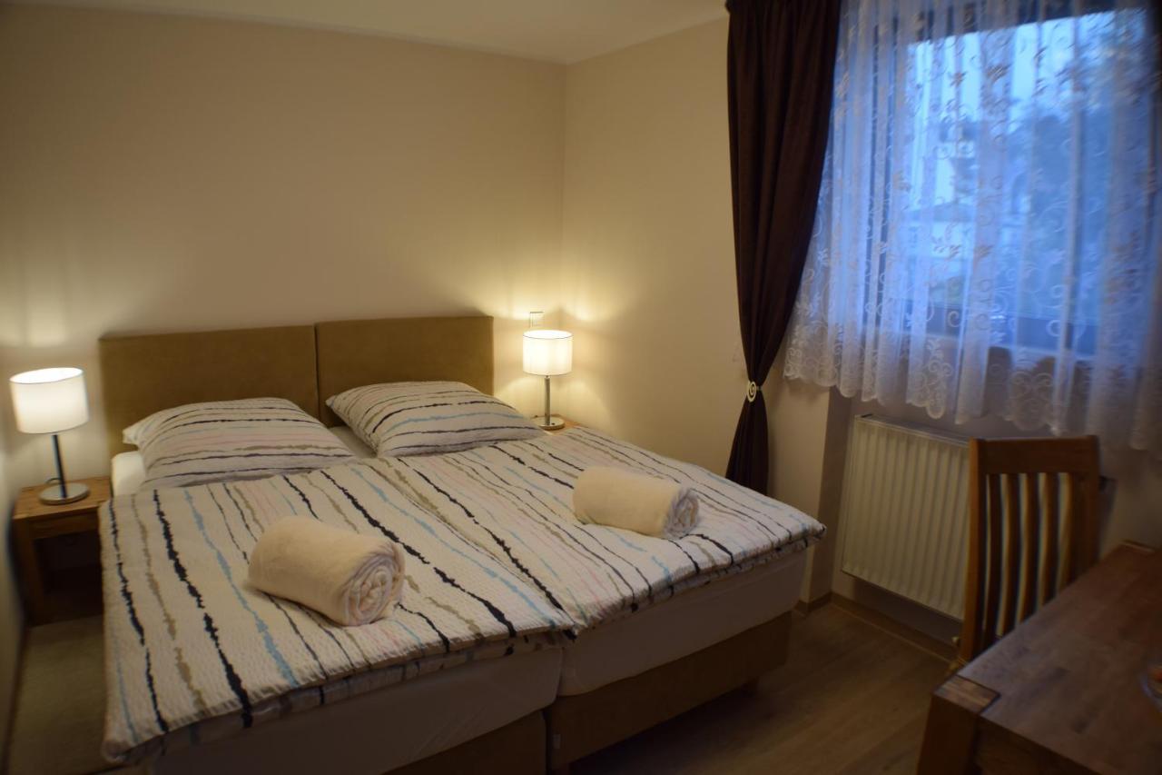 Hotel Buergergesellschaft Betzdorf Bagian luar foto