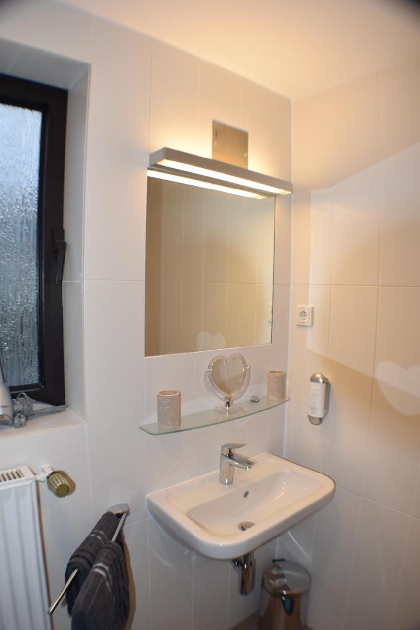 Hotel Buergergesellschaft Betzdorf Bagian luar foto