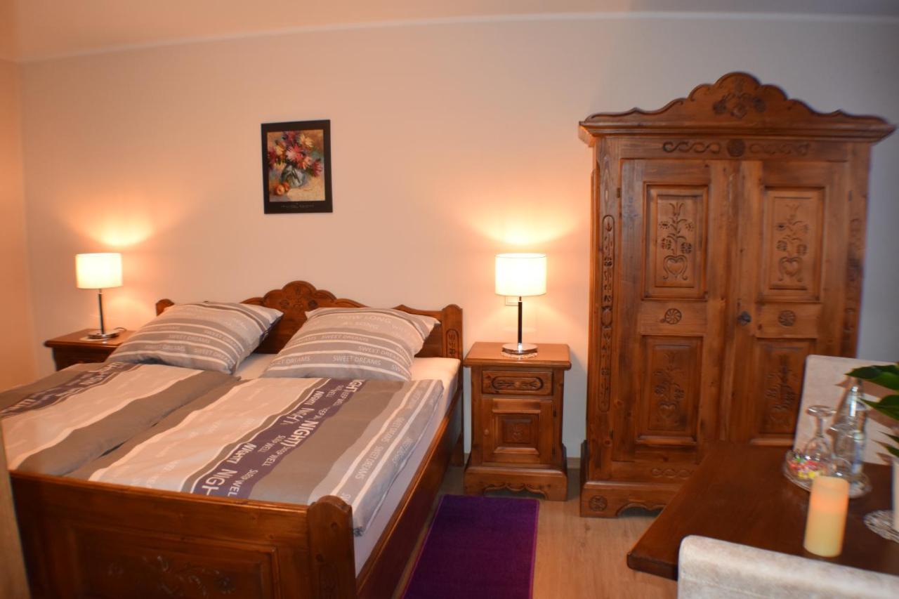 Hotel Buergergesellschaft Betzdorf Bagian luar foto