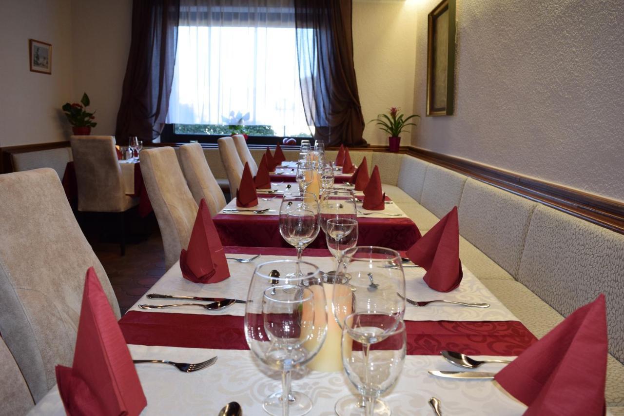 Hotel Buergergesellschaft Betzdorf Bagian luar foto